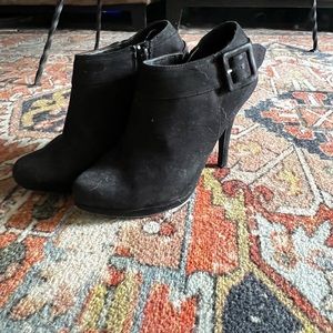 Black heeled booties